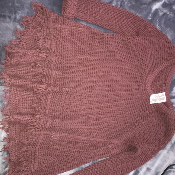 maroon fringe sweater - Picture 3 of 4